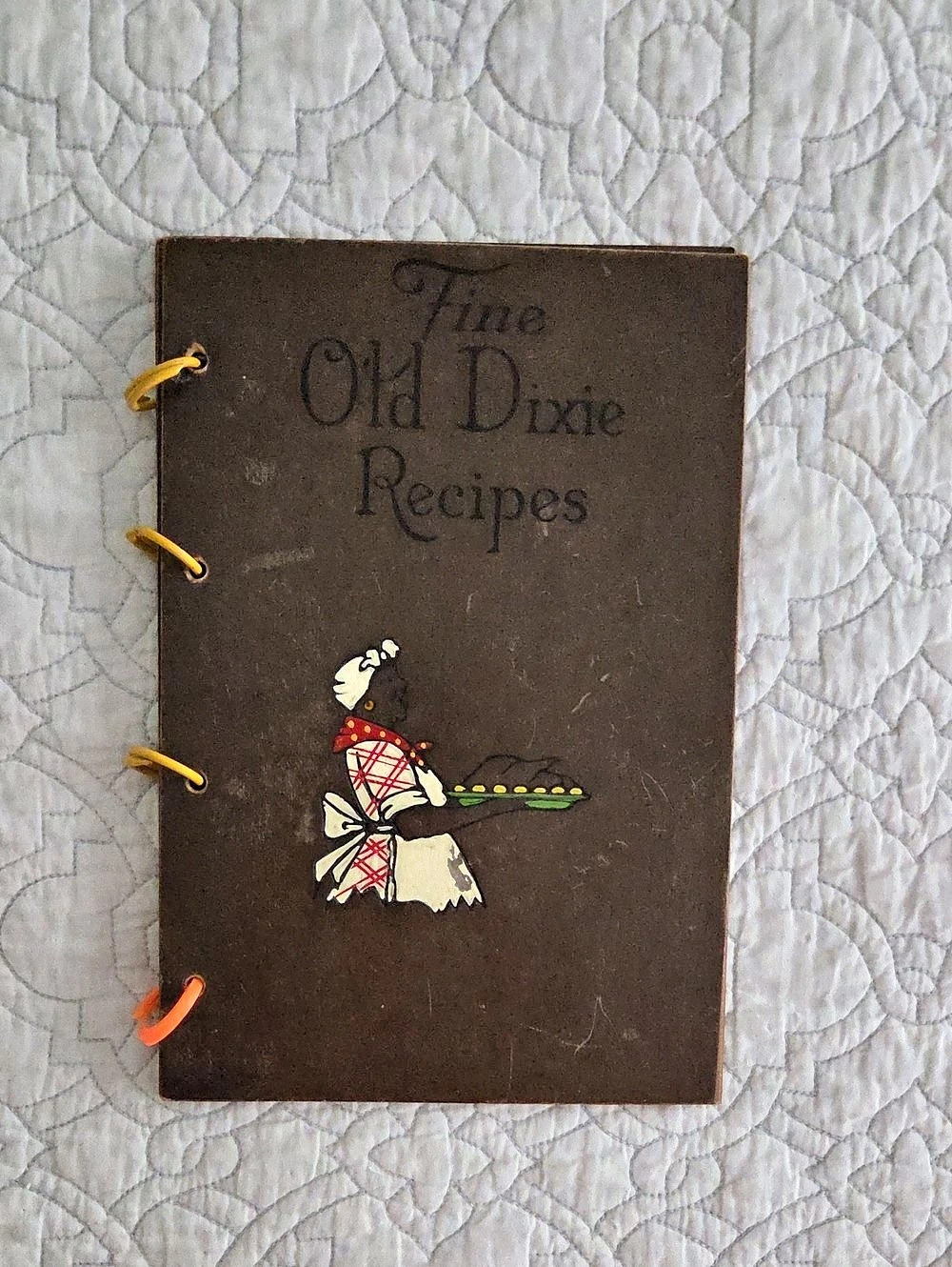 Fine Old Dixie Recipes Vintage Cookbook Brown & White